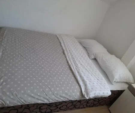 Harmonija Max 4 Osobe 福查