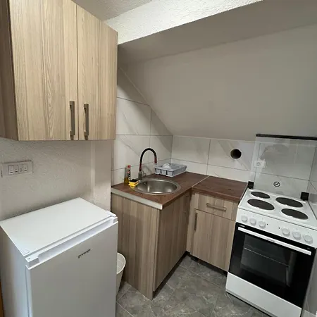 Harmonija Max 4 Osobe 公寓 福查