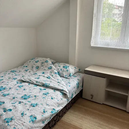 Harmonija Max 4 Osobe